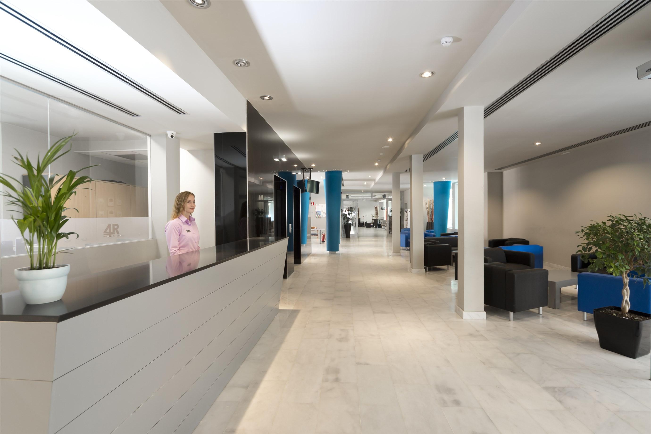 4R Miramar Calafell 호텔 외부 사진